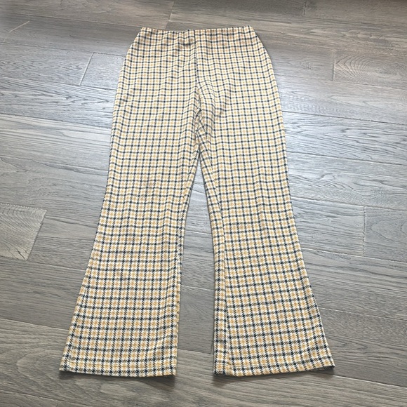 Urban Outfitters |Cara High-Waisted Kick Flare Pant Yellow Checkered Size Medium - Picture 3 of 12